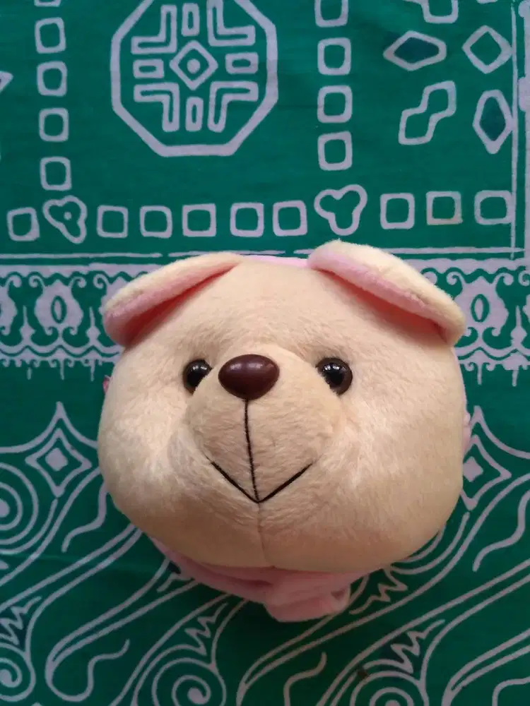 Dompet bulu karakter