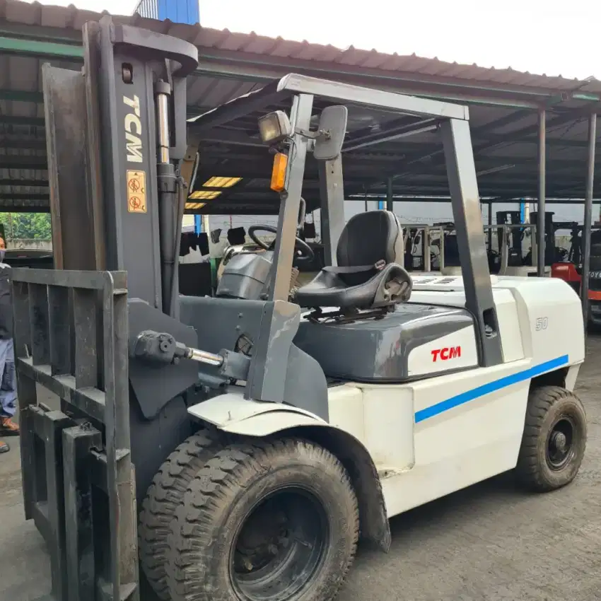 Forklift TCM 5 ton tahun 2018 best seller stok 4 unit