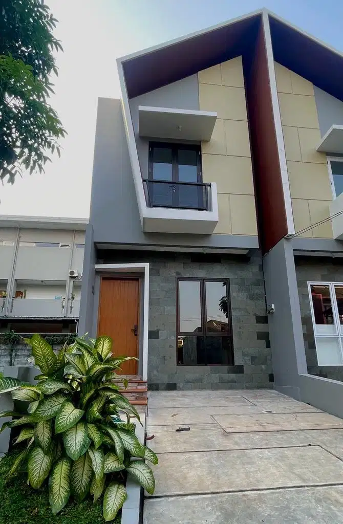 Jual Cepat Rumah Baru 2Lantai Siap Huni Di Kencana Loka Bsd City
