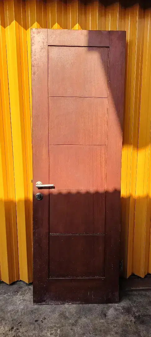 Pintu kayu masih keker pake bgt ukuran lebar 70cm tinggi 215cm
