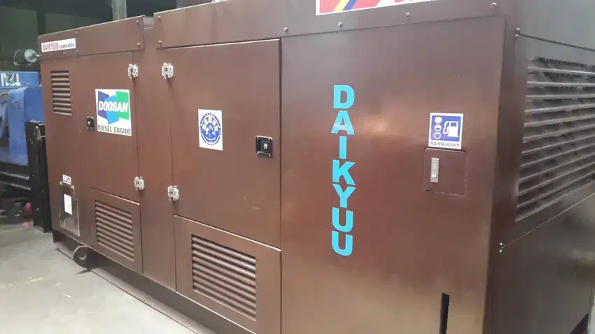 Mesin Genset Doosan 500 Kva Silent Type Second Bergaransi service