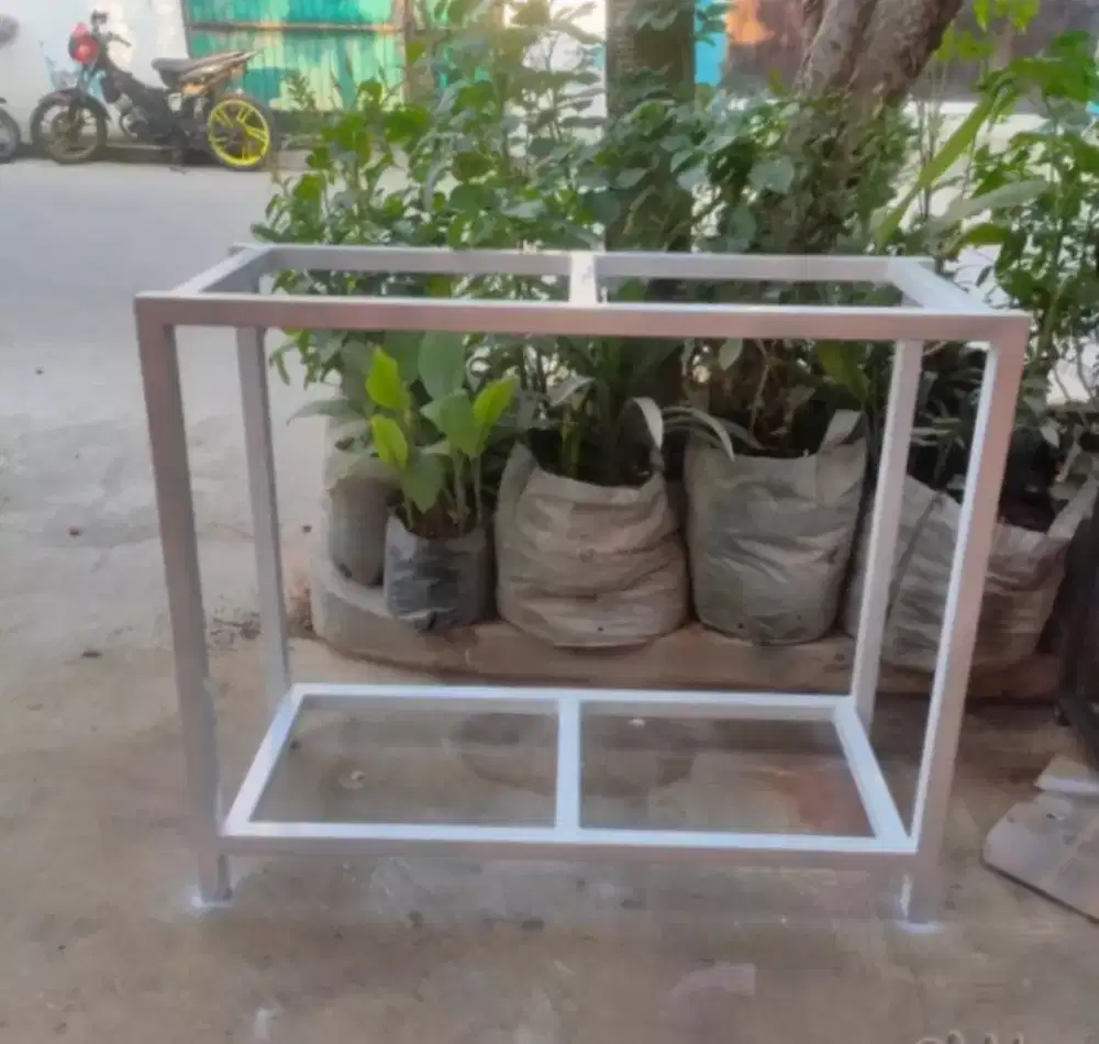 Rak aquarium besi hollow
