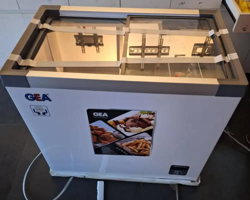 Freezer Box Gea Sliding Tutup Kaca Sd-186H