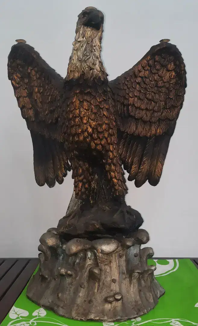 PATUNG BURUNG GARUDA