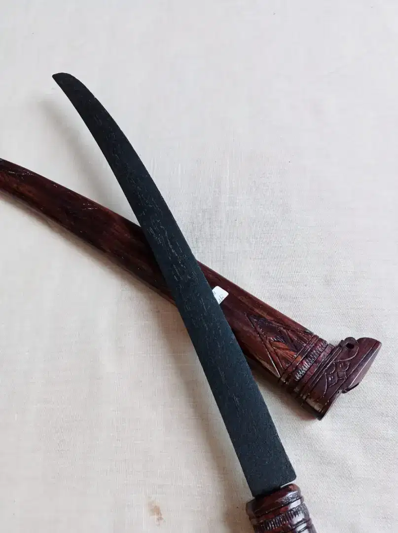 GOLOK PUSAKA PAUT NYERE abad ke 17