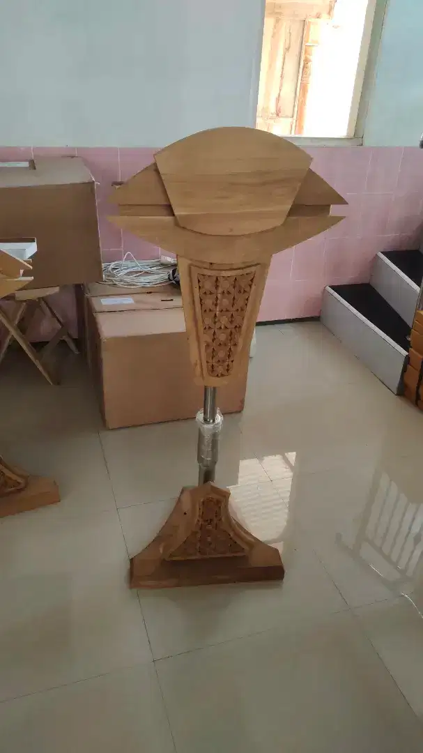 Mimbar podium kayu jati siden