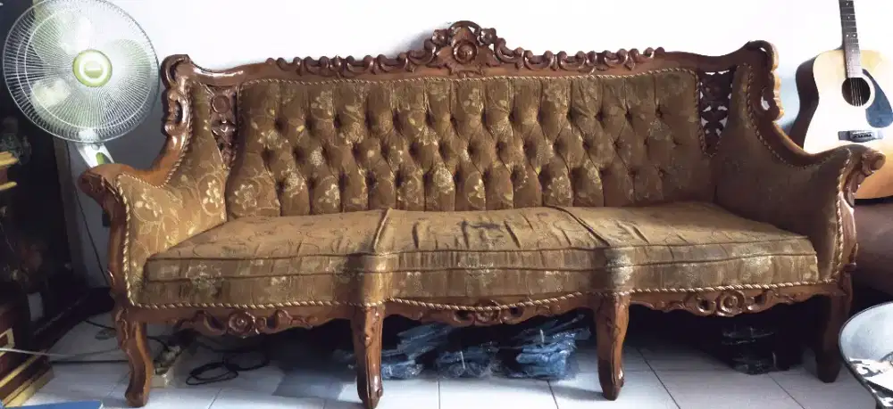 2 kursi tamu semi klasik