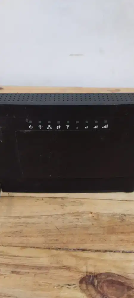 Modem Router WiFi 4G Sinyal Kuat Garansi 1 Bulan Bonus Istimewa