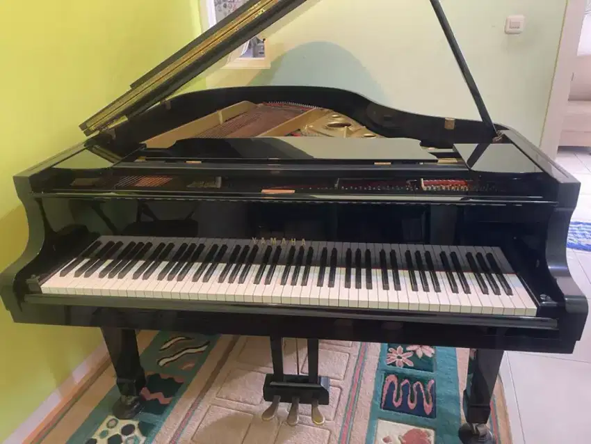 Grand piano yamaha G2 no seri 4.7 jt