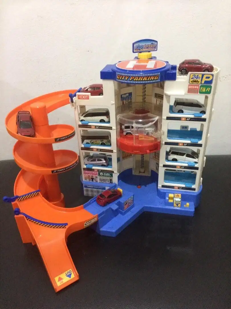 jual track takara tomy City Parking