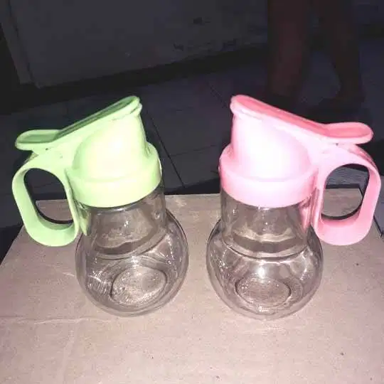 botol tempat kecap pitcher ada tutup utk penuang