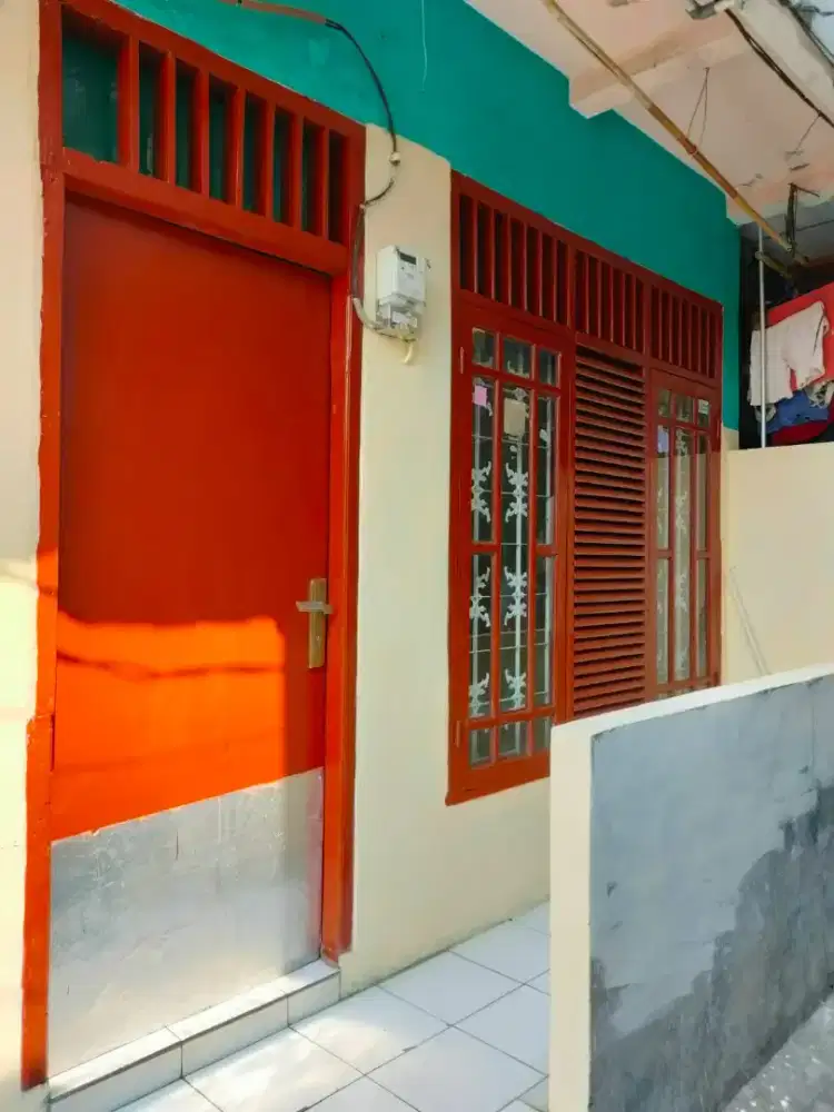 DIJUAL RUMAH KONTRAKAN & KOS 2 LANTAI PENGHASILAN 5,5 JT/BL CIPETE SHM