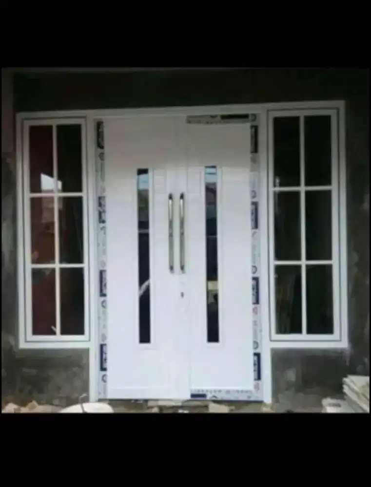 Pintu panel aluminium jendela ornamen