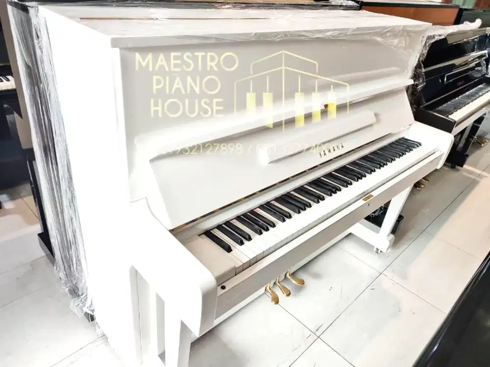 Piano yamaha u1 white piano