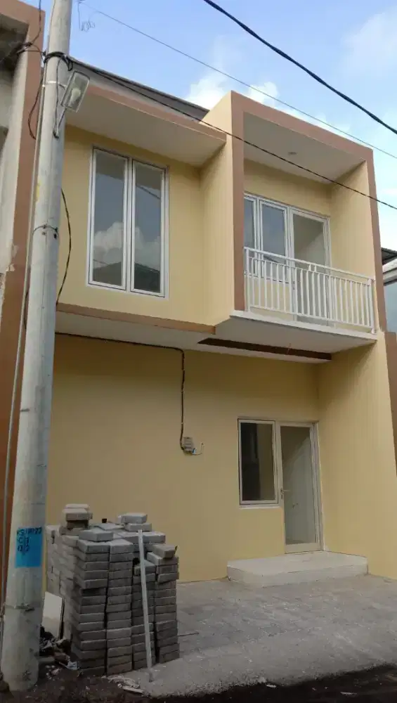 Dijual Rumah Baru 2 lantai deket Kampus UDAYANA Jimbaran Bali