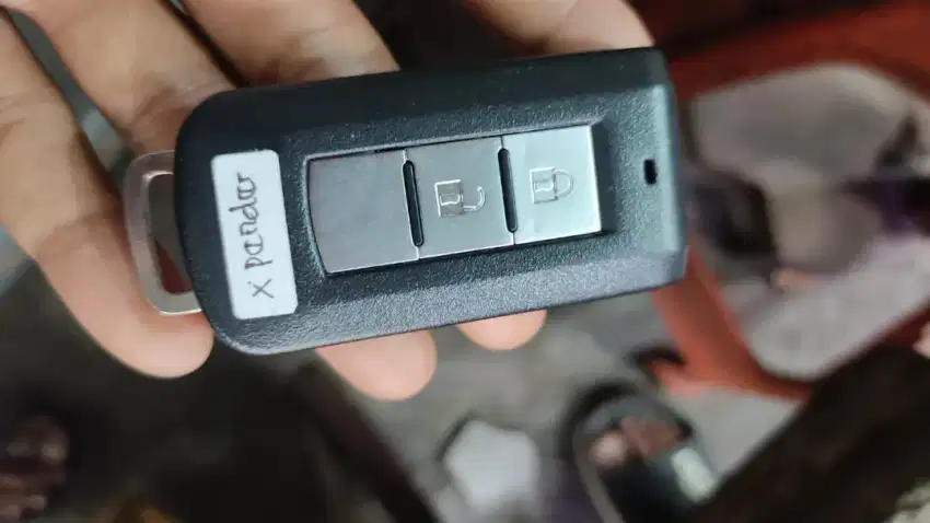 Ahli Kunci surabaya mobil smartkey x pander