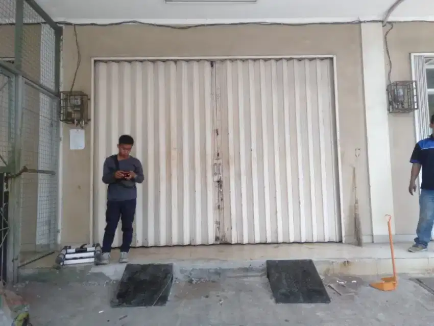 Perbaikan Pintu Folding Gate
