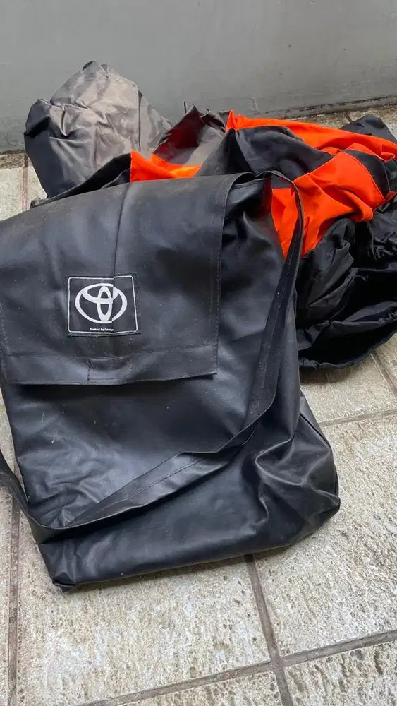 Sarung mobil camry tahun 2014