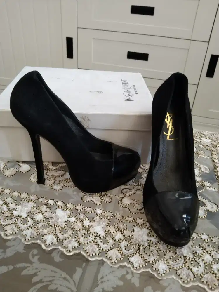 Sepatu ysl outlet