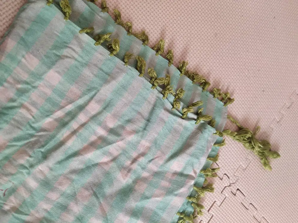 Sorban warna hijau muda