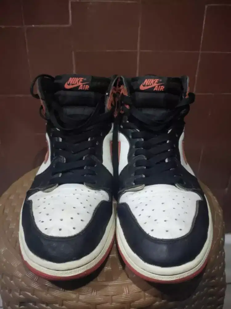 Air Jordan 1 Retro High (second)