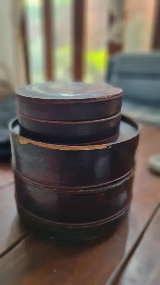 Rantang kayu model kuno