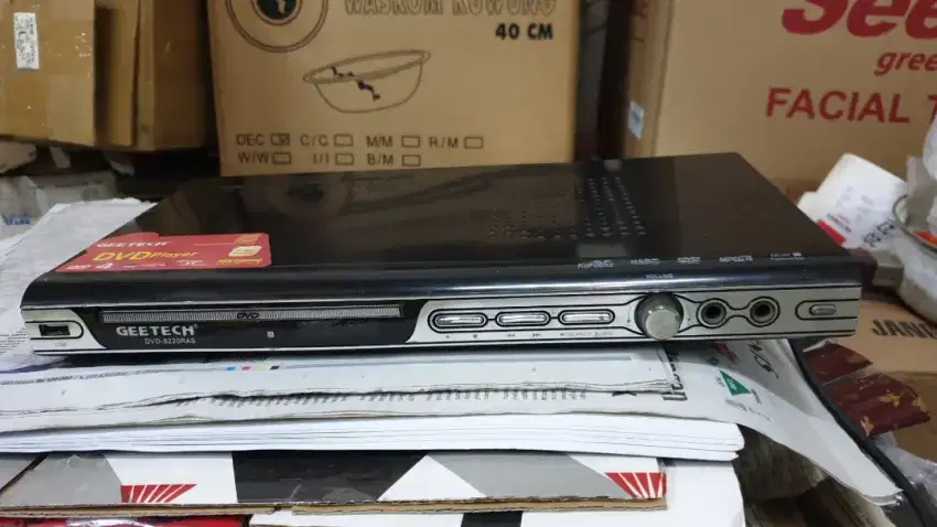 Jual DVD Player merek Geetech tipe 8220 RAS.