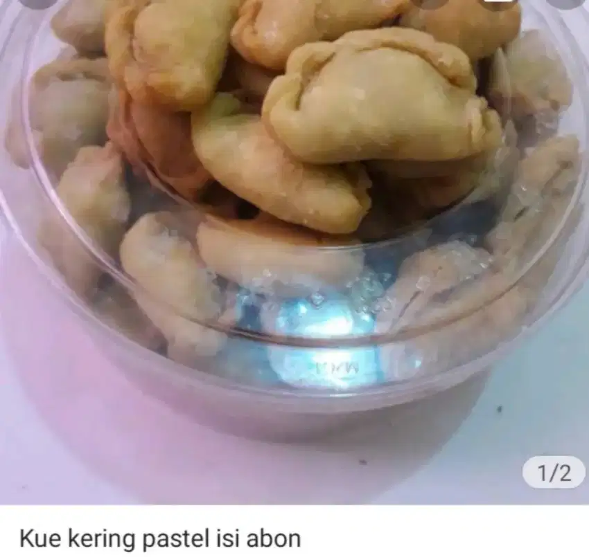 Kue kering nastar dan pastel kecil isi abon