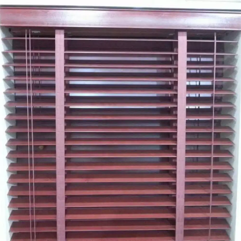 Tirai Gordyn / Krey Kayu Interior  modern minimalis