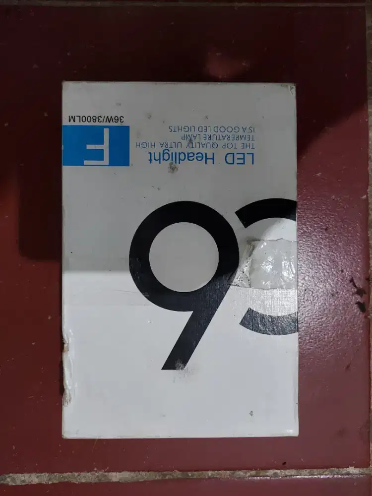 Lampu LED cahaya putih