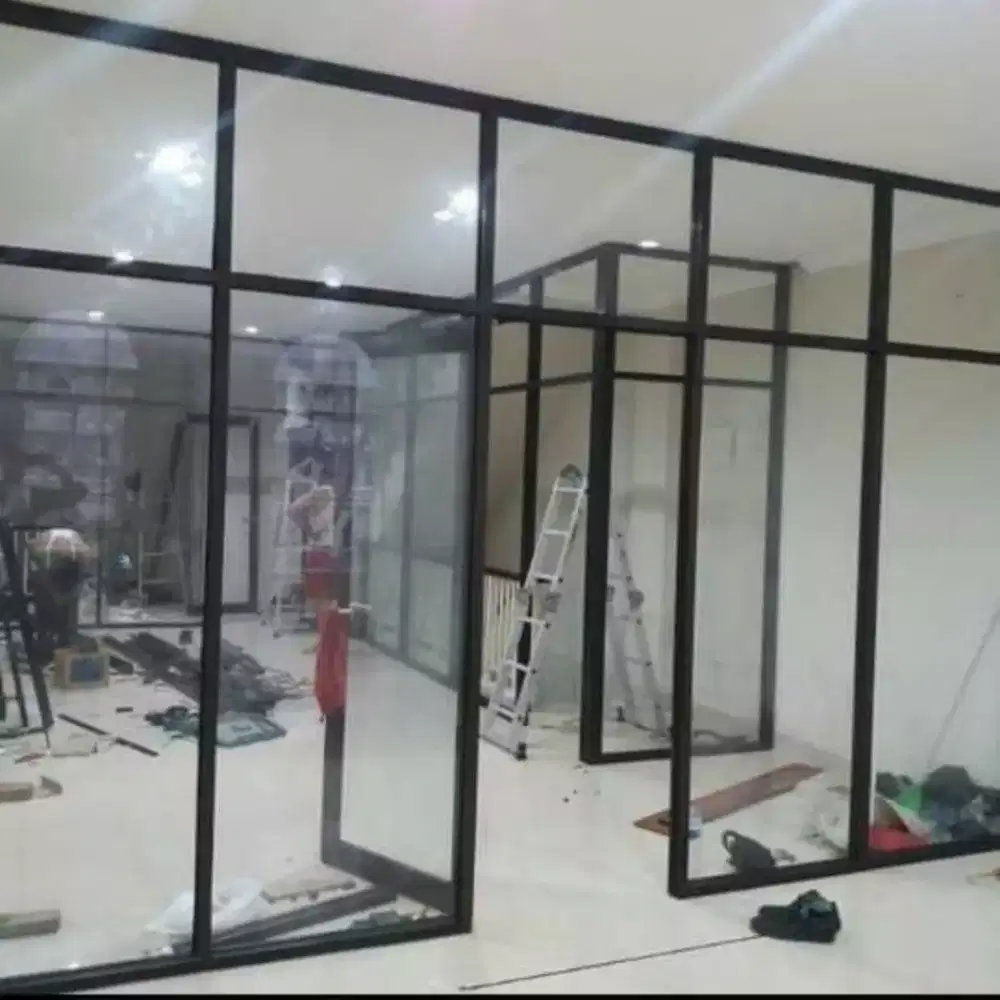 Kusen aluminium kaca partisi murah