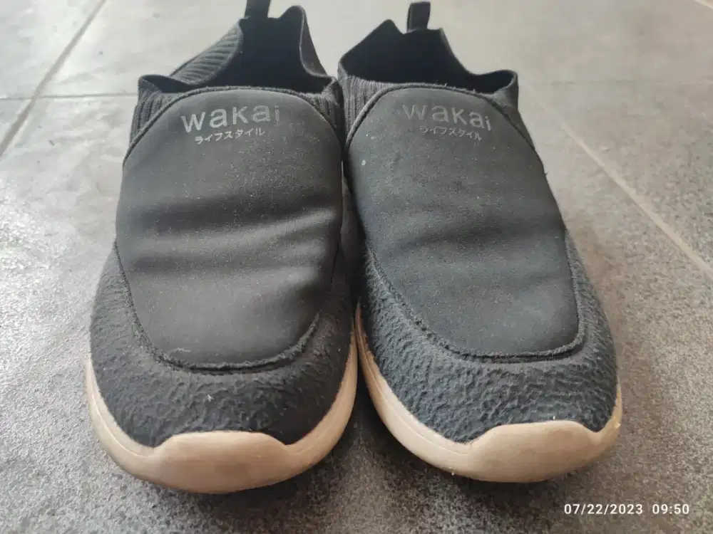Sepatu Casual Wakai Preloved