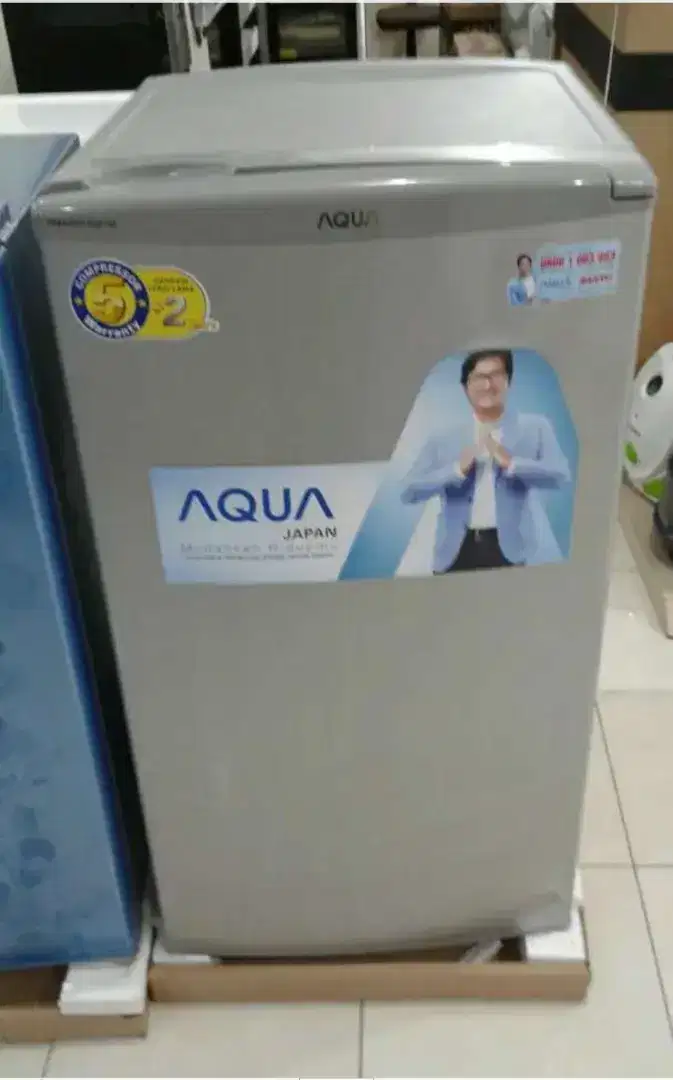 Freezer Lemari Es Aqua Sanyo 4 Rak Upright