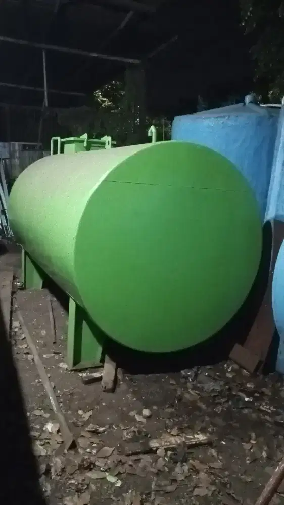 Jual beli tangki baru dan bekas