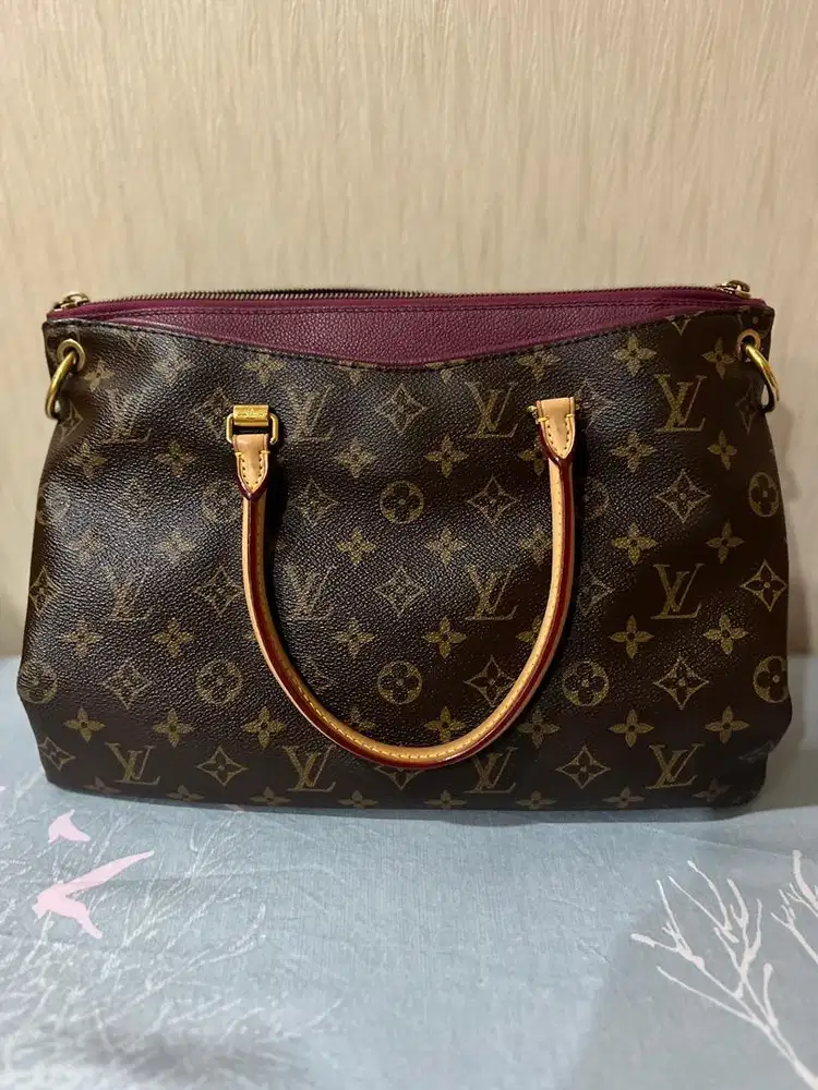 Louis vuitton pallas monogram