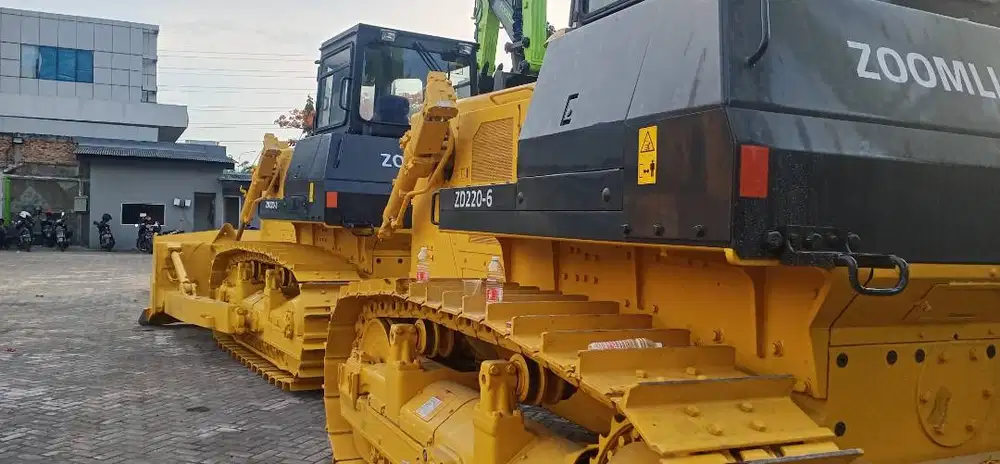 Dozer ZOOMLION ZD220-6 kelas D85