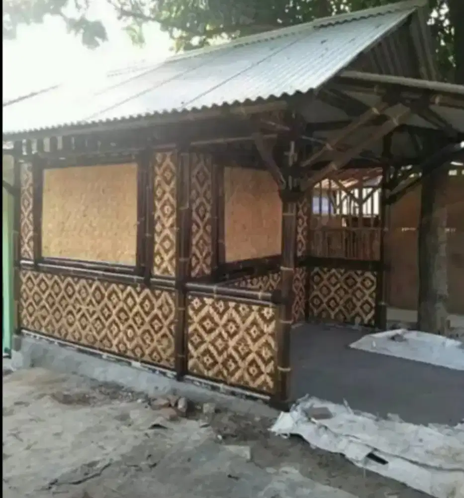 Pembuat Warung bambu