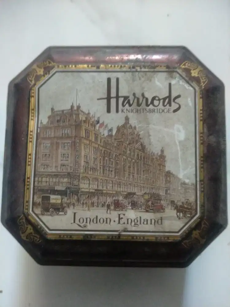 Wadah Kaleng Merk Harrods
