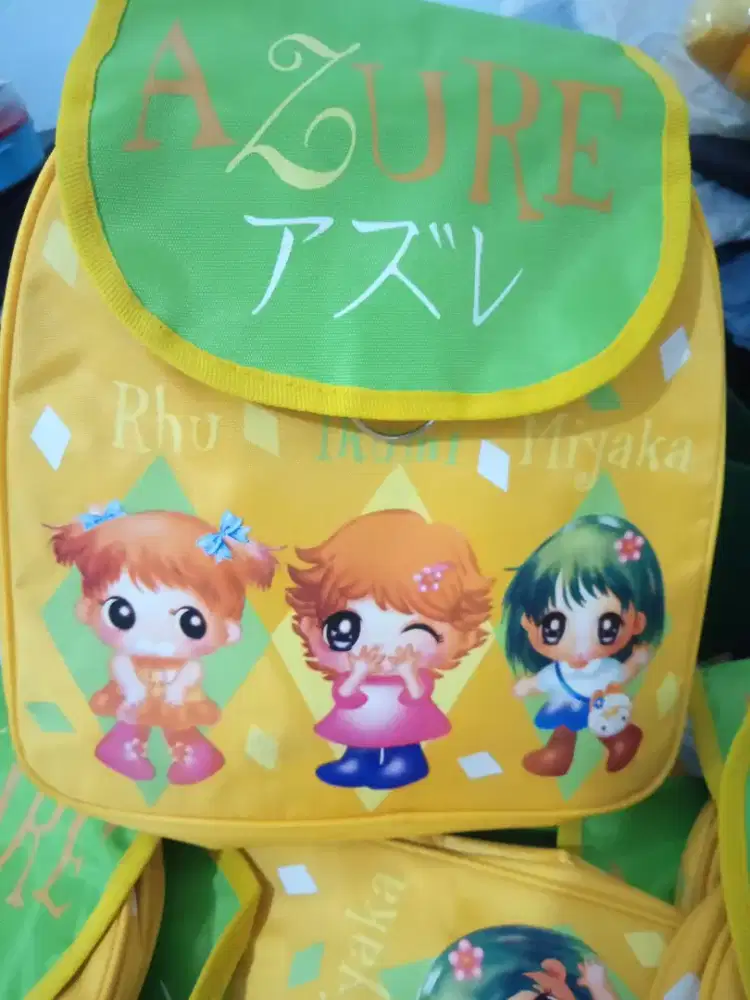 Tas sekolah favorit si kecil