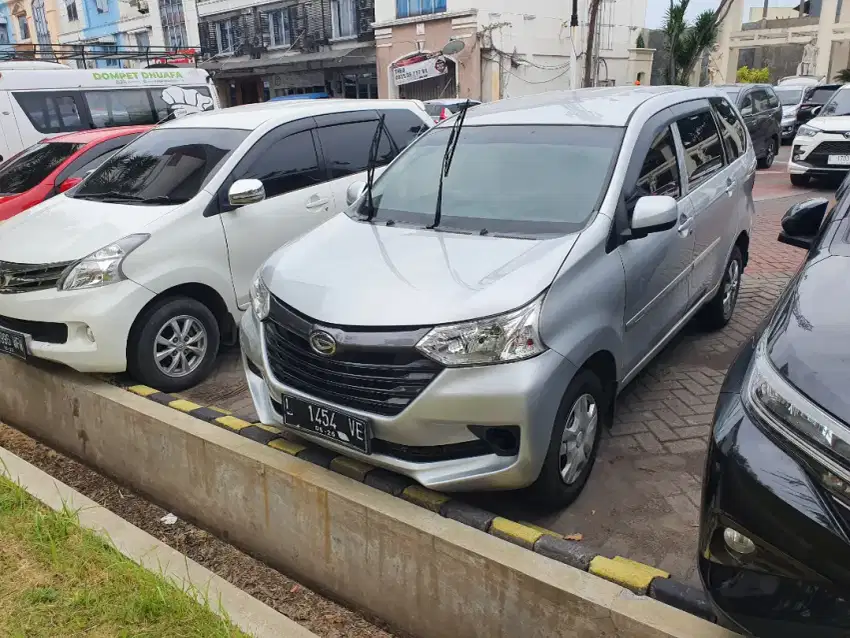 Sewa Mobil bulanan surabaya atau harian perusahaan atau pribadi