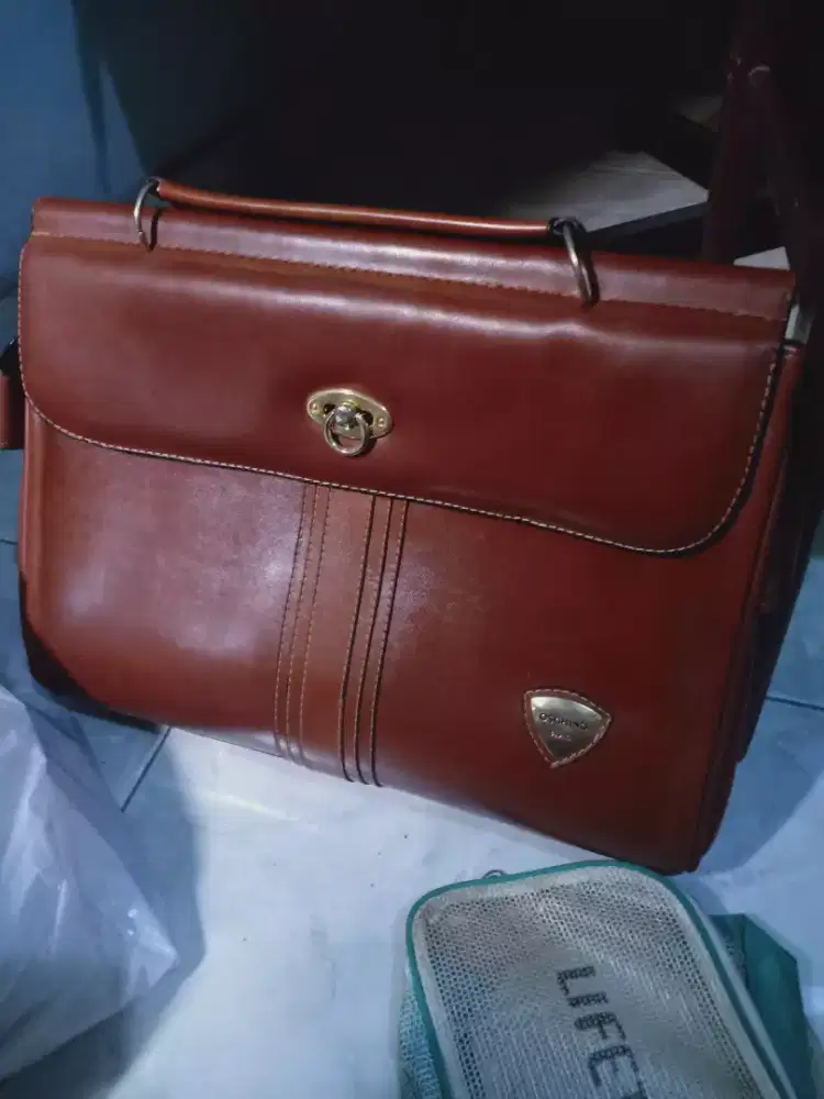 Tas Pria & wanita utk Kerja / Pesta. Harga mulai 200 rb