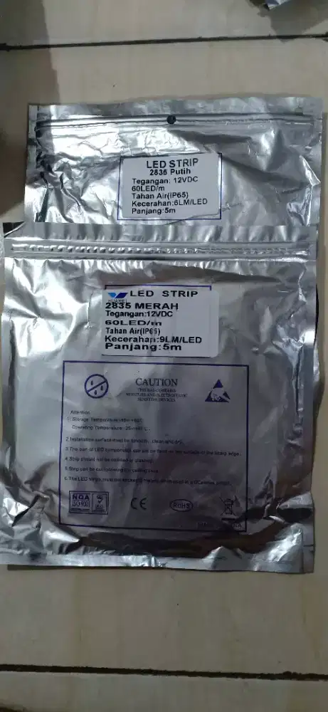 Lampu Led 60 9LM 12VDC warna merah