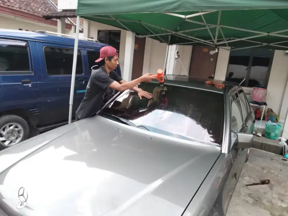 kaca film mobil penolak panas berbagai merk