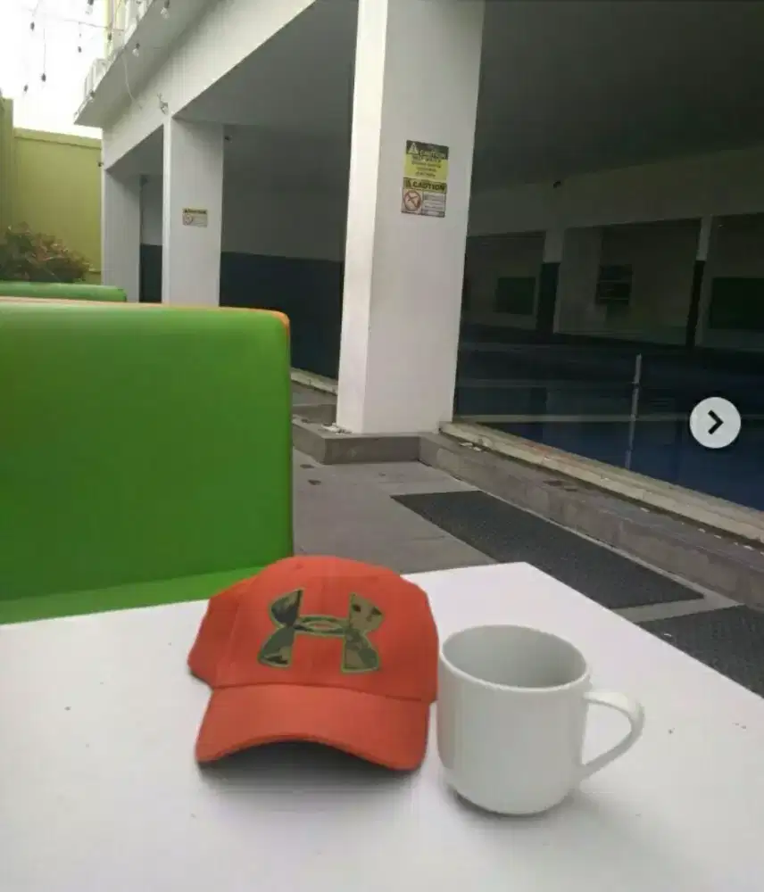 topi army / under amour merah