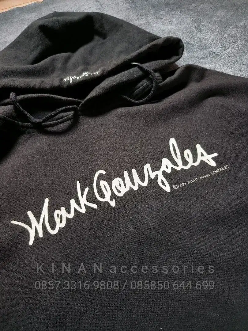 Hoodie Mark Gonzales Original (preloved)