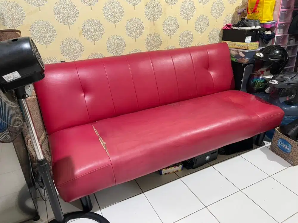 Sofa Bed Merah Bagus