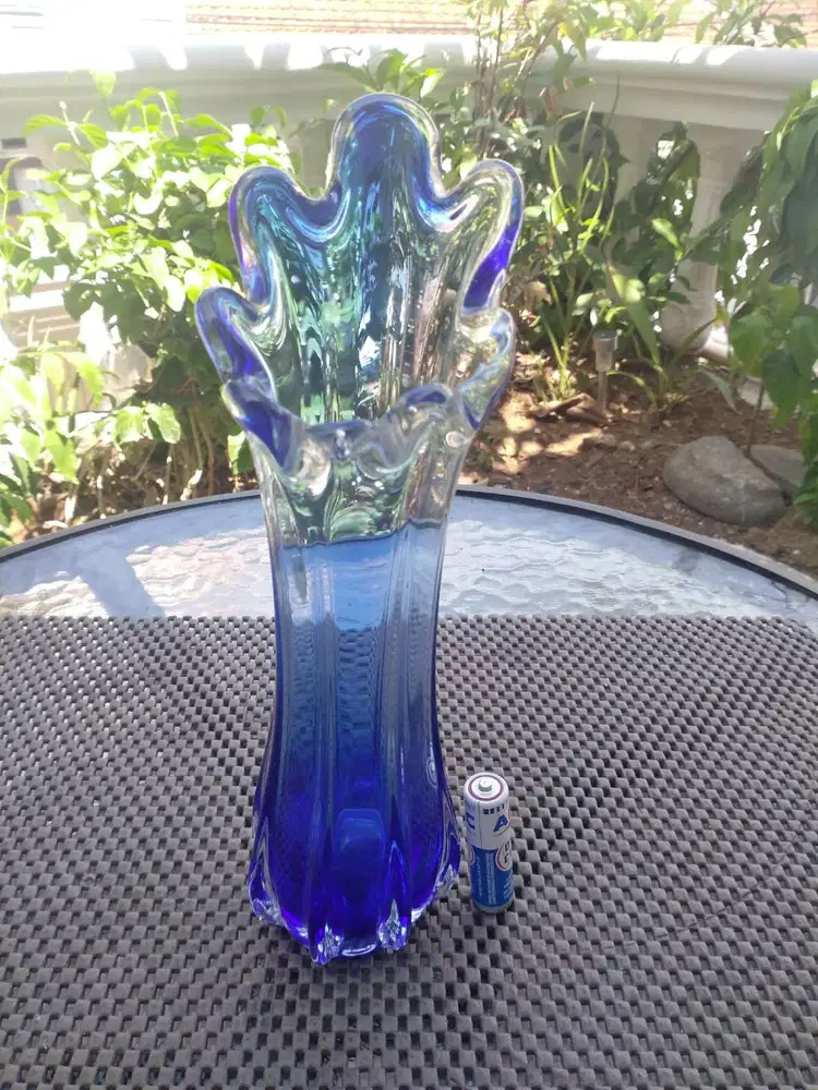 Vas Bunga cantik beling tinggi 23cm warna biru