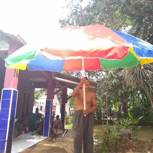 Payung tenda jumbo ukuran 300cm warna pelangi murah