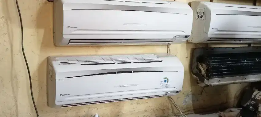 AC bekas bermacam merk 1/2pk sampai 1pk