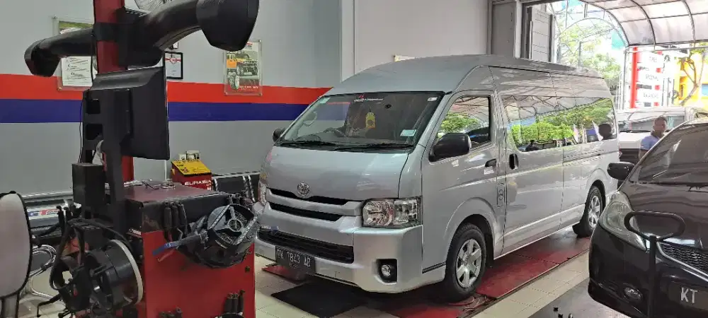 Rental Bus Harian dan Bulanan